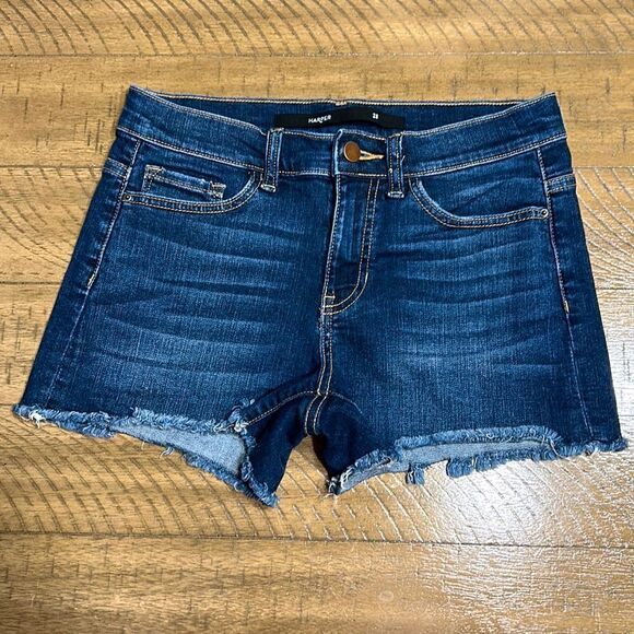 Francesca’s Harper stretch denim shorts size 28. Cut off, slightly distressed. - Picture 2 of 10